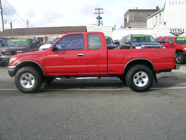Toyota Tacoma 1997 photo 1