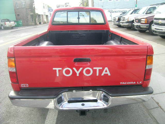 Toyota Tacoma 1997 photo 3