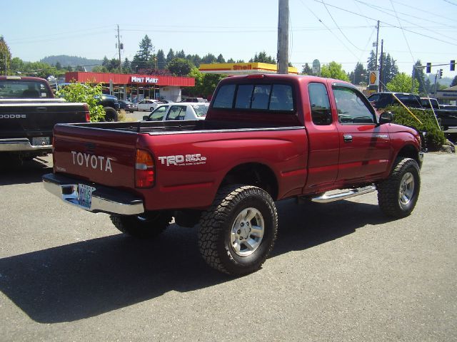 Toyota Tacoma AWD SL Pickup Truck
