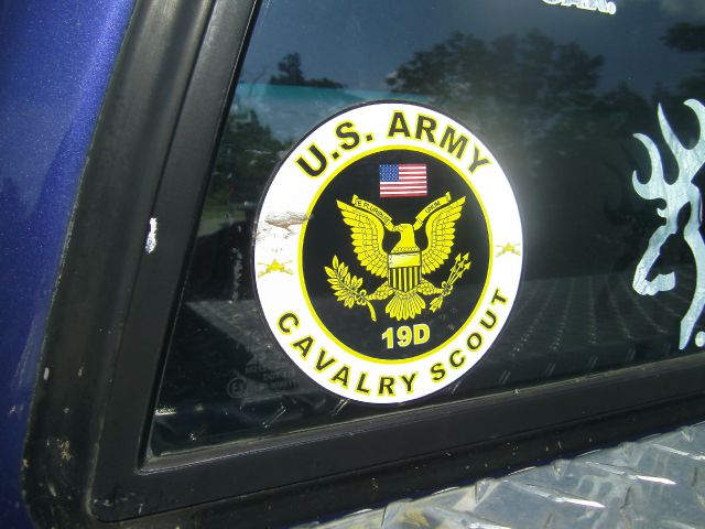 Toyota Tacoma 4WD 4dr AT Pickup Truck