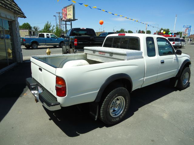 Toyota Tacoma 1997 photo 1