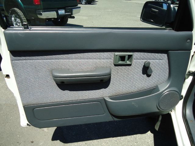 Toyota Tacoma 1997 photo 6
