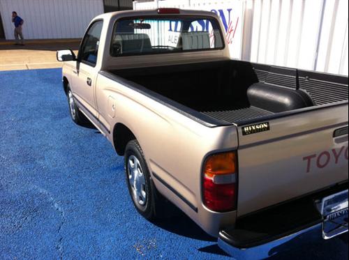 Toyota Tacoma 1997 photo 2