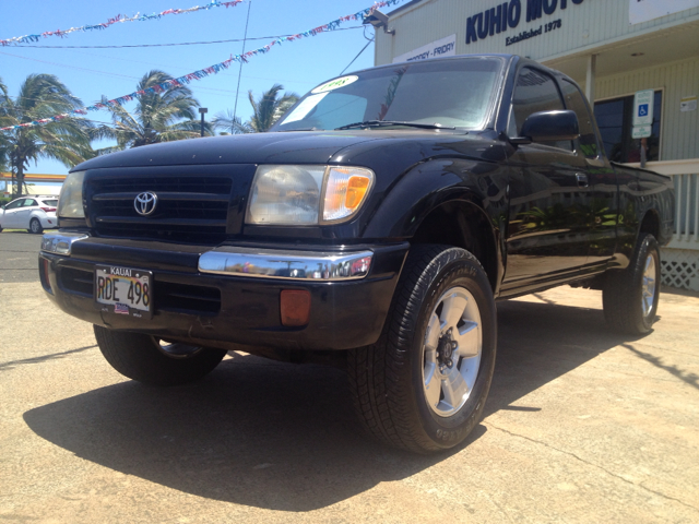 Toyota Tacoma LT Pickup 4D 6 1/2 Ft Pickup Truck