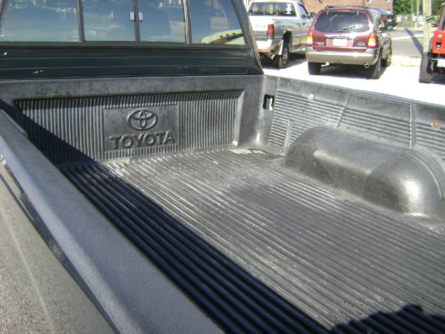 Toyota Tacoma 1998 photo 2