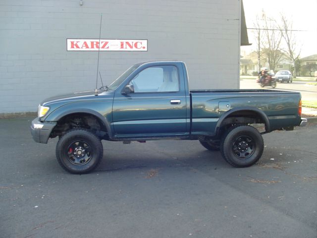 Toyota Tacoma 1998 photo 1