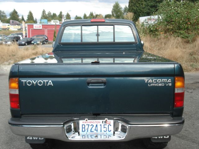 Toyota Tacoma 325i Chrome Wheels Pickup Truck