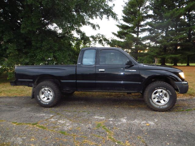 Toyota Tacoma 1998 photo 3