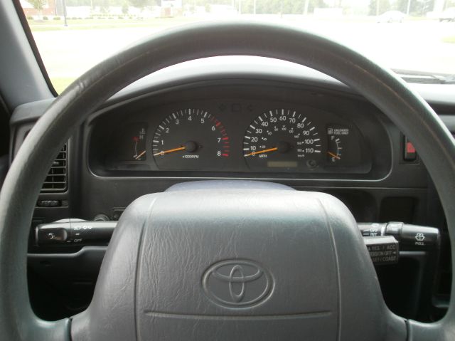 Toyota Tacoma 1998 photo 7