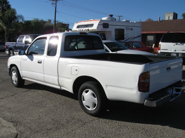 Toyota Tacoma 1999 photo 2