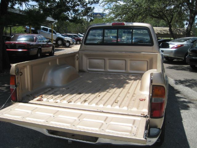 Toyota Tacoma 1999 photo 4