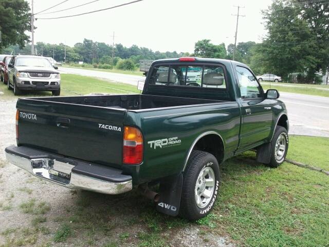 Toyota Tacoma 2000 photo 3