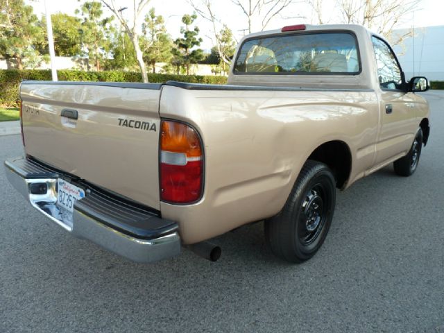 Toyota Tacoma 2000 photo 1