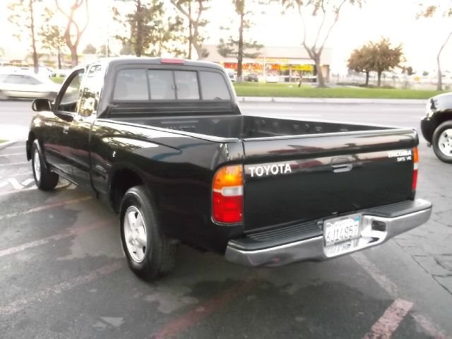 Toyota Tacoma 2000 photo 1