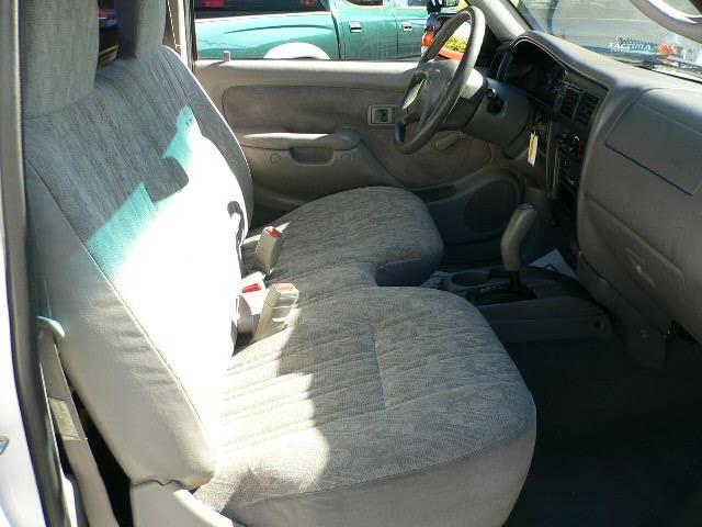 Toyota Tacoma 2001 photo 2