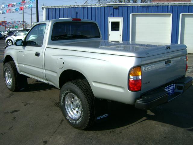Toyota Tacoma 2001 photo 1