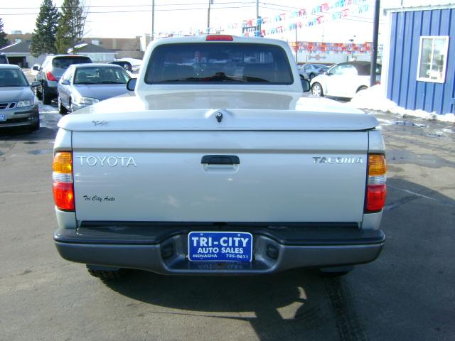 Toyota Tacoma 2001 photo 2