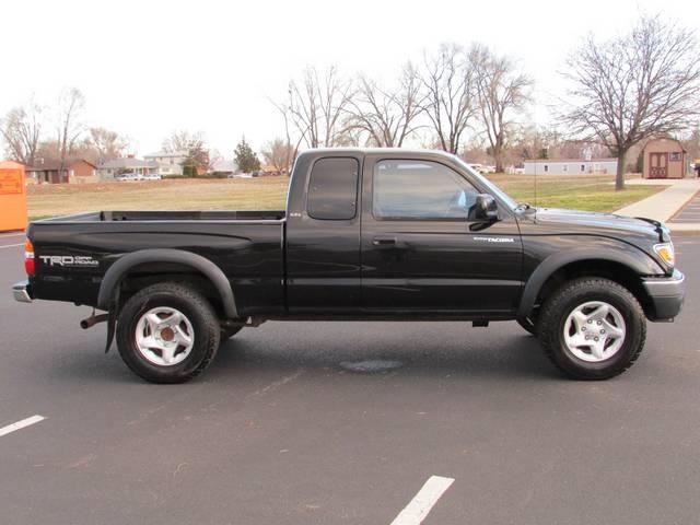 Toyota Tacoma 2001 photo 2