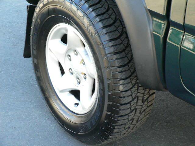 Toyota Tacoma 2001 photo 2