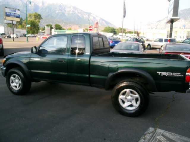 Toyota Tacoma 2002 photo 2