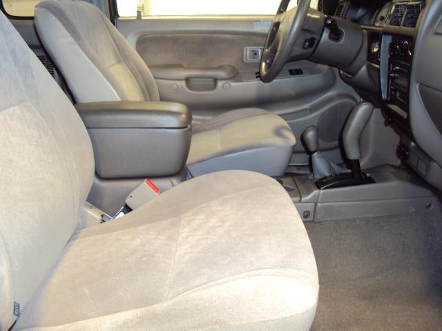 Toyota Tacoma 2002 photo 2