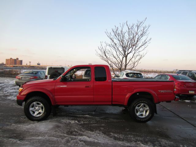 Toyota Tacoma 2002 photo 2