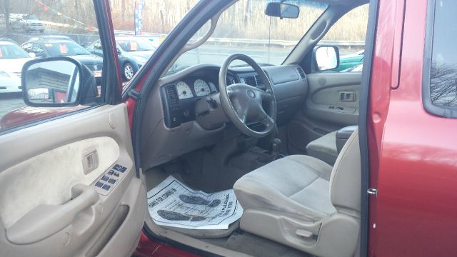 Toyota Tacoma 2002 photo 1