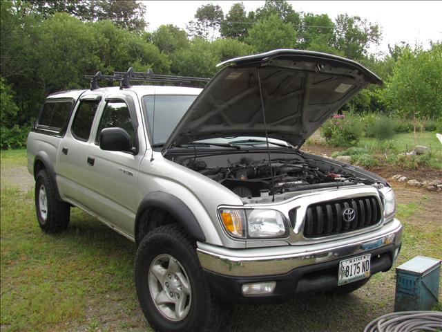 Toyota Tacoma 2002 photo 1