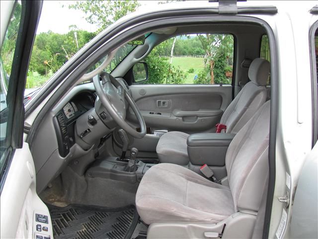 Toyota Tacoma 2002 photo 2