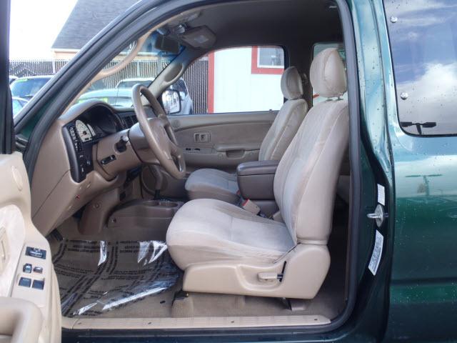 Toyota Tacoma 2002 photo 2