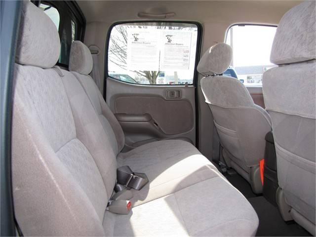 Toyota Tacoma 2002 photo 2