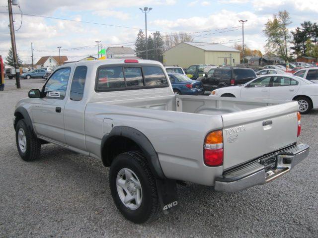 Toyota Tacoma 2002 photo 2