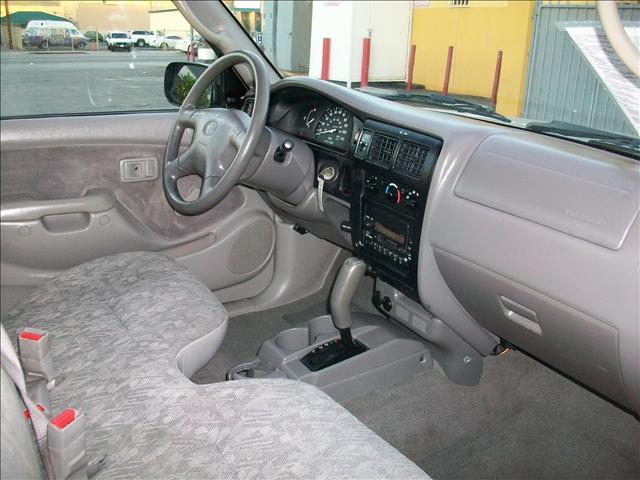 Toyota Tacoma 2002 photo 5