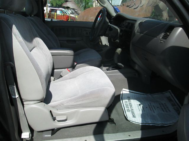 Toyota Tacoma 2002 photo 3