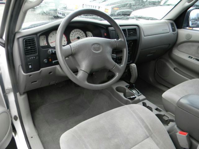 Toyota Tacoma 2002 photo 4