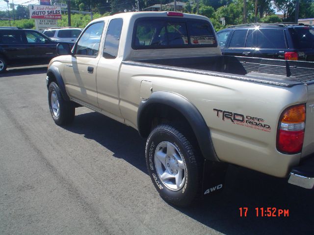 Toyota Tacoma 2002 photo 2