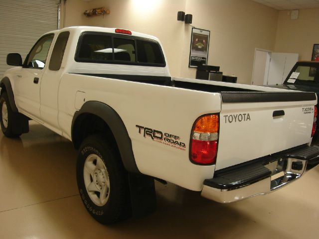 Toyota Tacoma 2003 photo 2