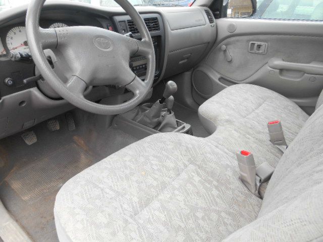 Toyota Tacoma 2003 photo 2