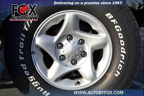 Toyota Tacoma 2003 photo 2