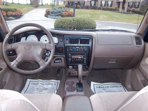 Toyota Tacoma 2003 photo 1