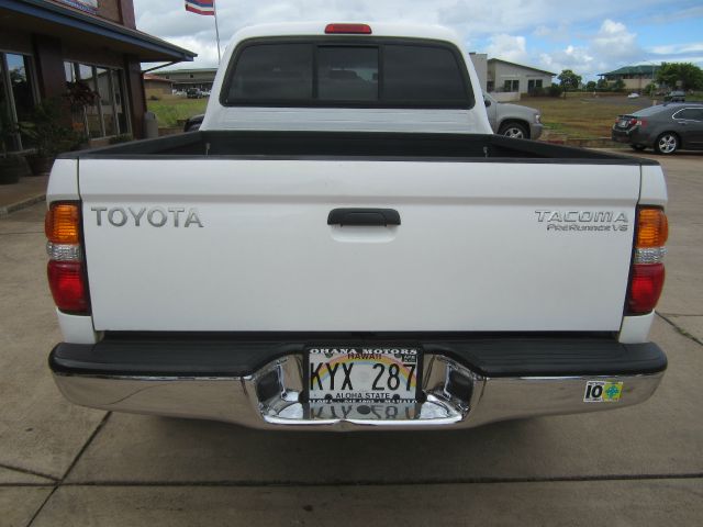 Toyota Tacoma 2004 photo 2
