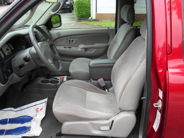 Toyota Tacoma 2004 photo 8