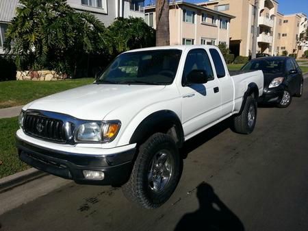 Toyota Tacoma 2004 photo 3