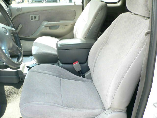 Toyota Tacoma 2004 photo 2