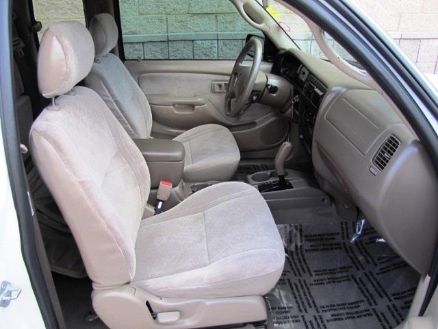 Toyota Tacoma XLT 2WD Pickup Truck