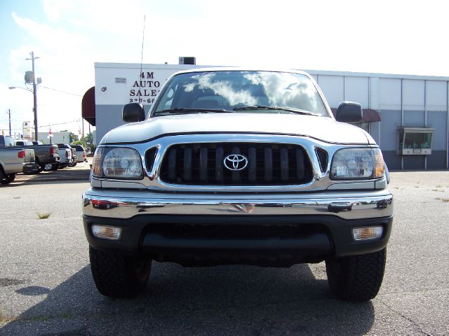 Toyota Tacoma 2004 photo 2