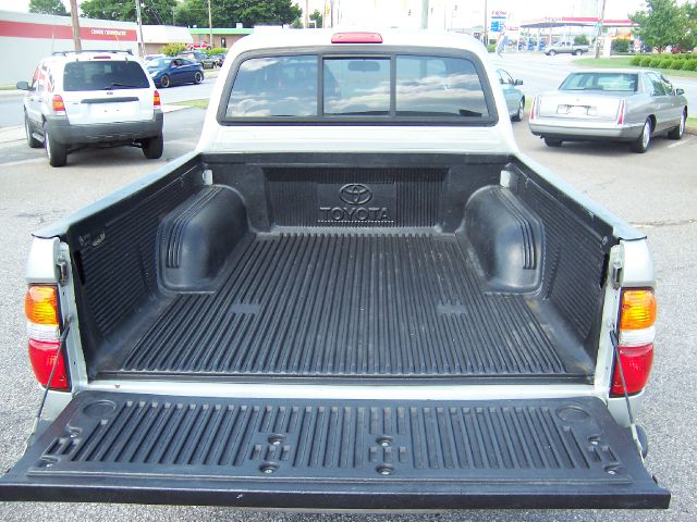 Toyota Tacoma 2004 photo 4