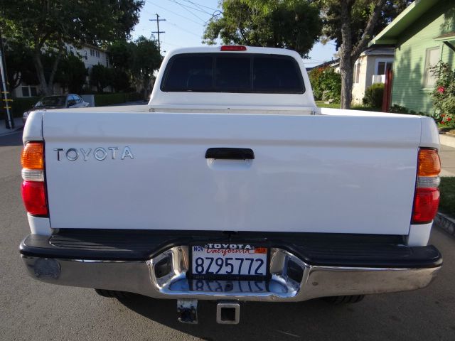 Toyota Tacoma 2004 photo 2