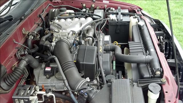 Toyota Tacoma 2004 photo 2