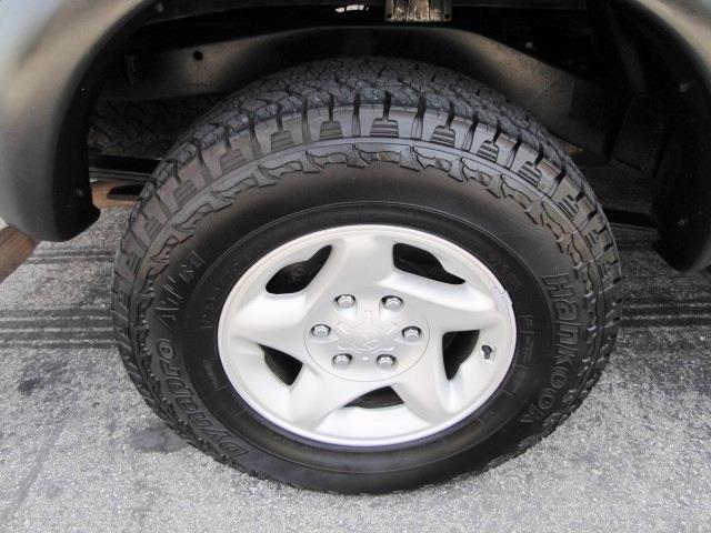 Toyota Tacoma 2004 photo 1